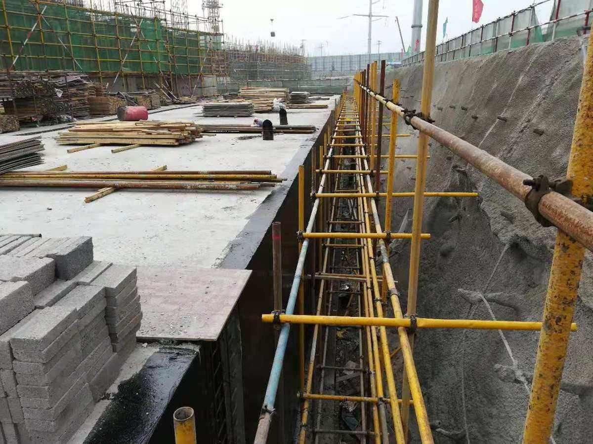 深基坑水夯回填施工方法